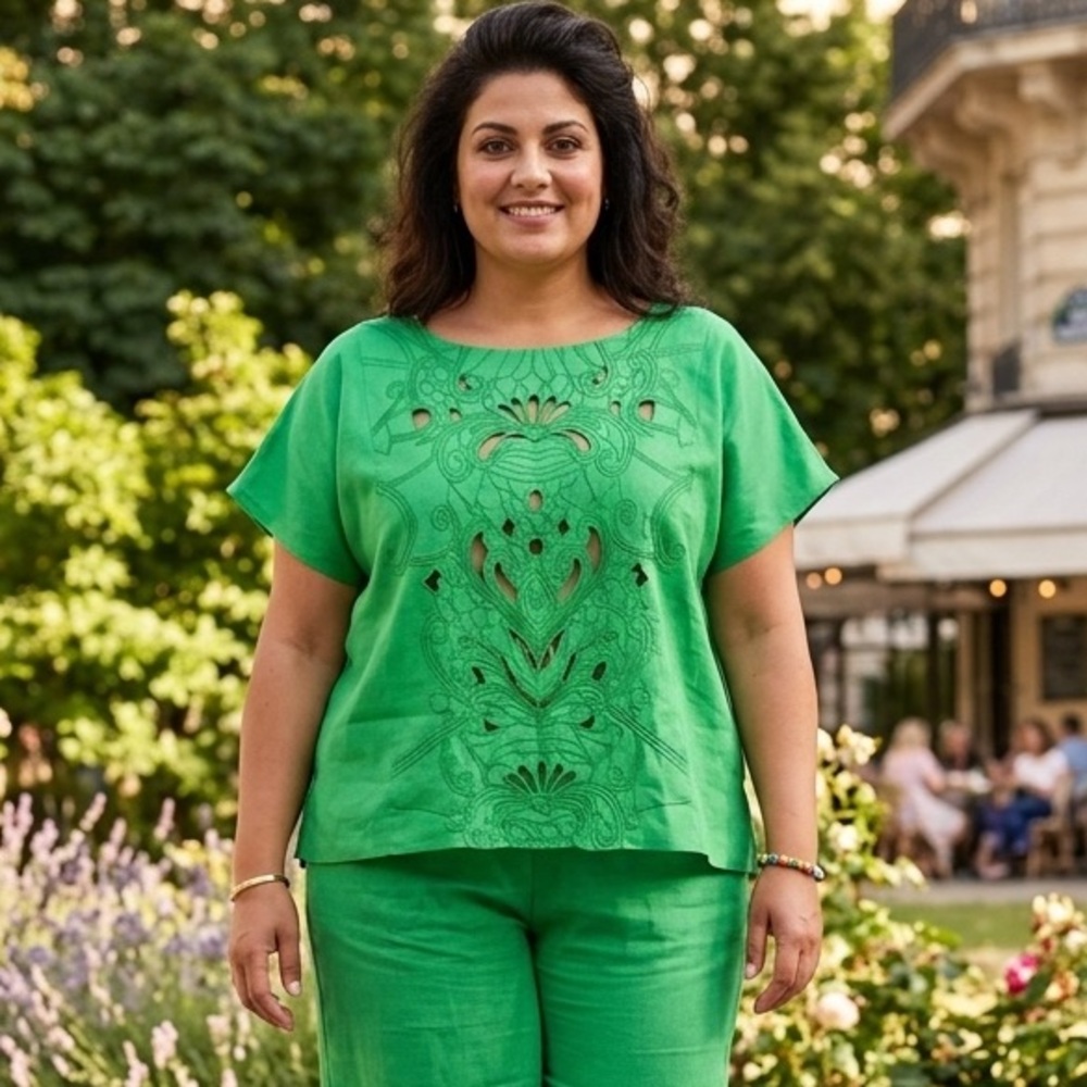 Lino USA vintage 100 % Linen Green Floral embroidered blouse with lining size 3X